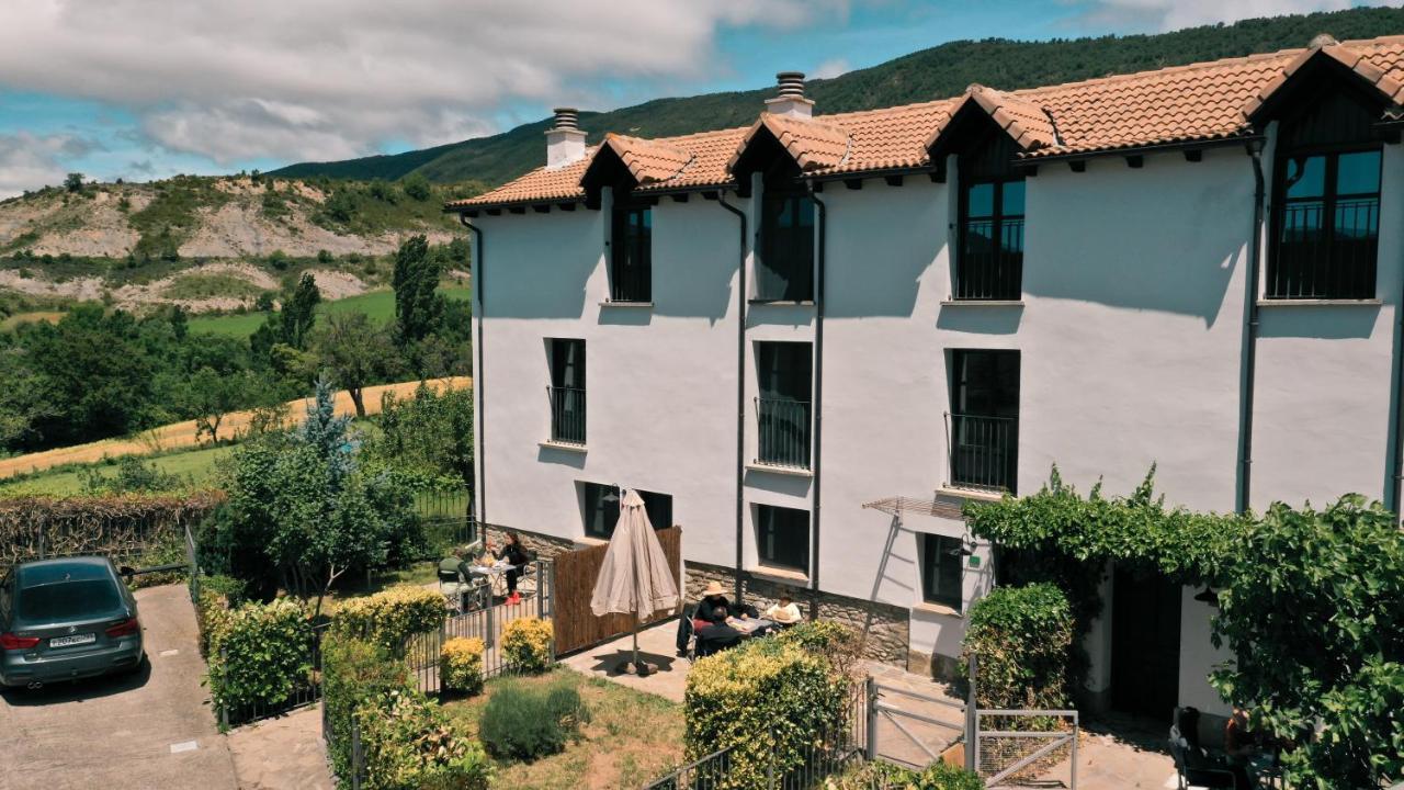 Апартаменты Casas Pirineos Сабиньяниго Экстерьер фото